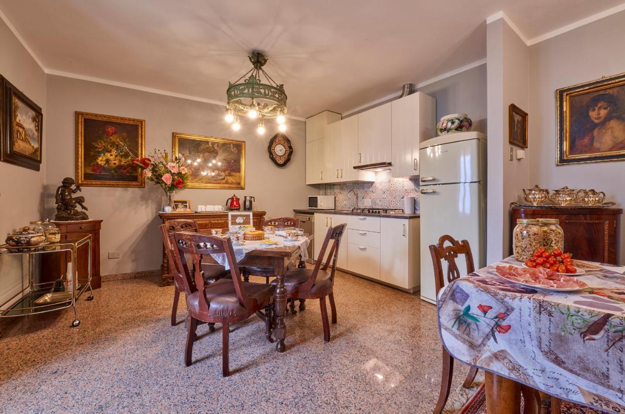 B&B - Foresteria - Frontelago Lake Como 曼代洛-德尔拉里奥 外观 照片